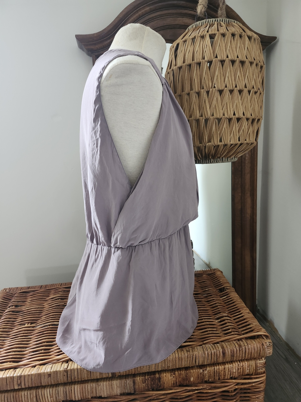 Babaton Lilac Silk Tank - Picture 3 of 4